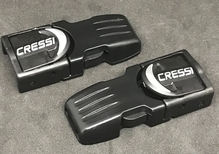 HEBILLAS FAST PARA ALETAS CRESSI CON CORREA, BLÍSTER DE 2 UNIDADES