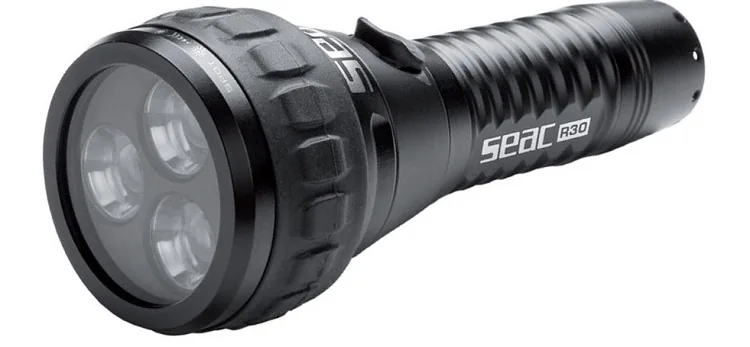 LAMPE R30 SEAC NOIRE 3 LED RECHARGEABLE (FAISCEAU RÉGLABLE)